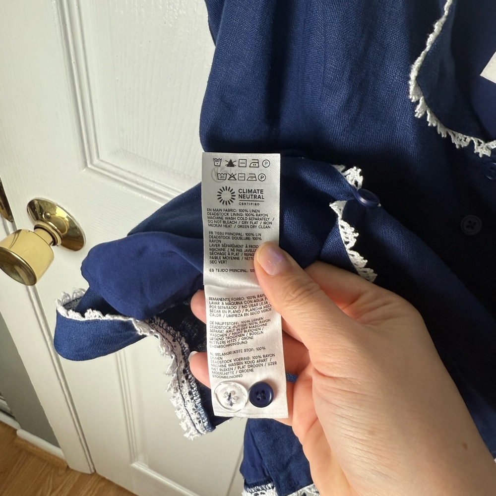 Reformation Viola Linen Top in Danube Blue 8 - Picture 7 of 7